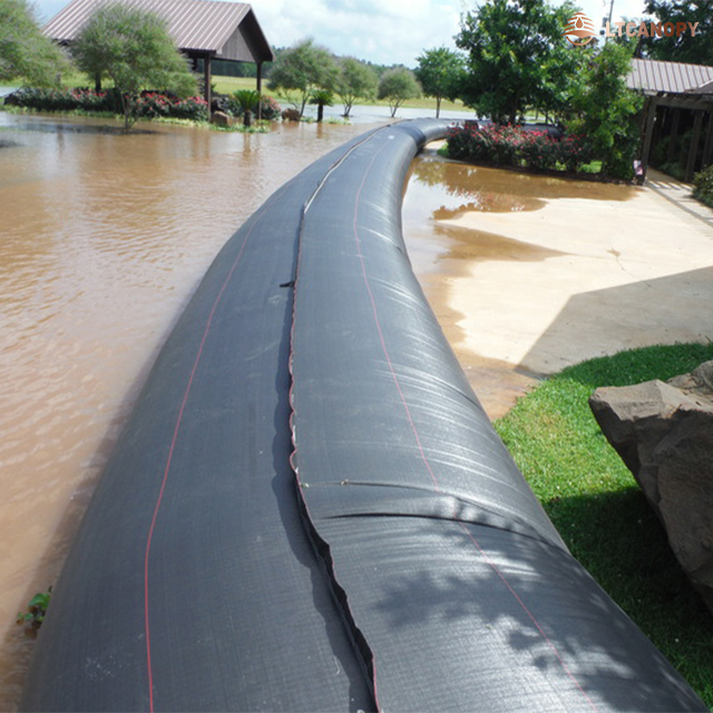 Black Heavy Duty PVC Mesh Coated Tarpaulin For Water Filled Flood Control Barrier