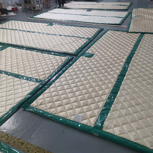 PVC green mesh fabric flame-retardant sound-absorbing protective cloth