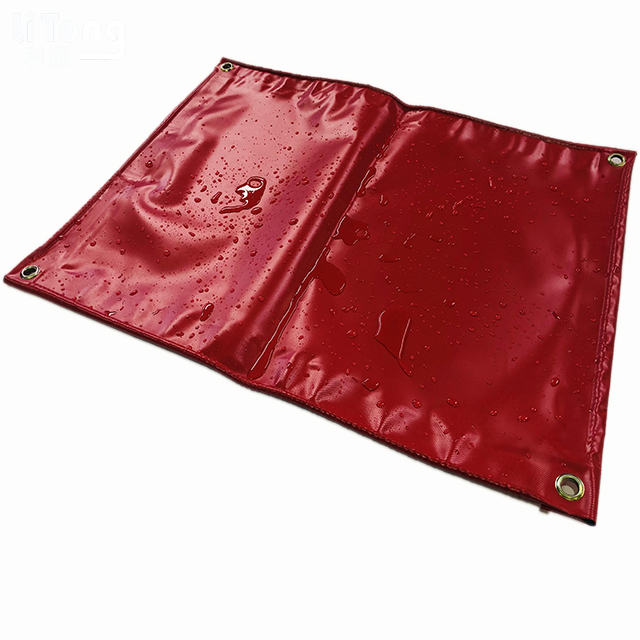 Red Abrasion Resistant PVC Mesh Fabric Coated Tarp For Water Storage Bladder