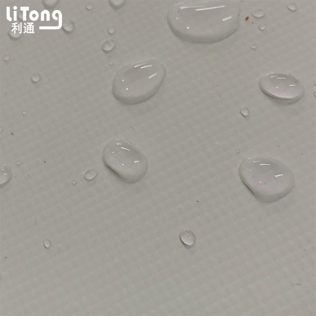White Anti-Aging PVC Fabric Coated Tarp For Membrane Structure Mesh Fabric