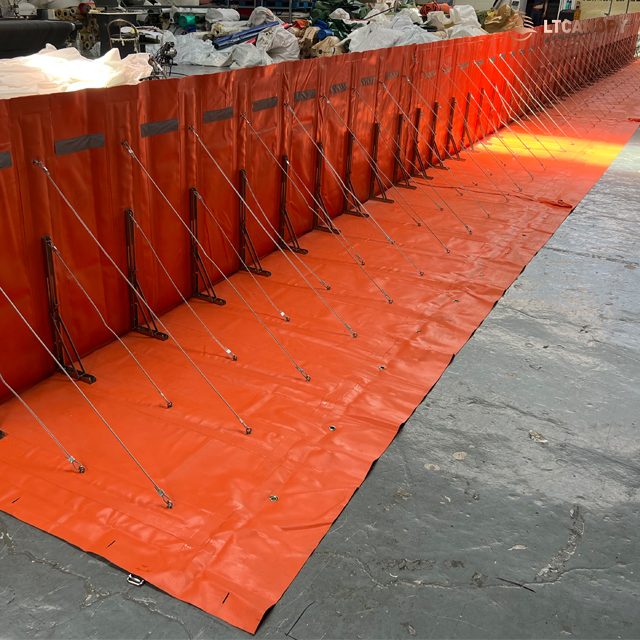 PVC Reliable Temporary Flood Barrier Buy flood barrier, PVC flood
