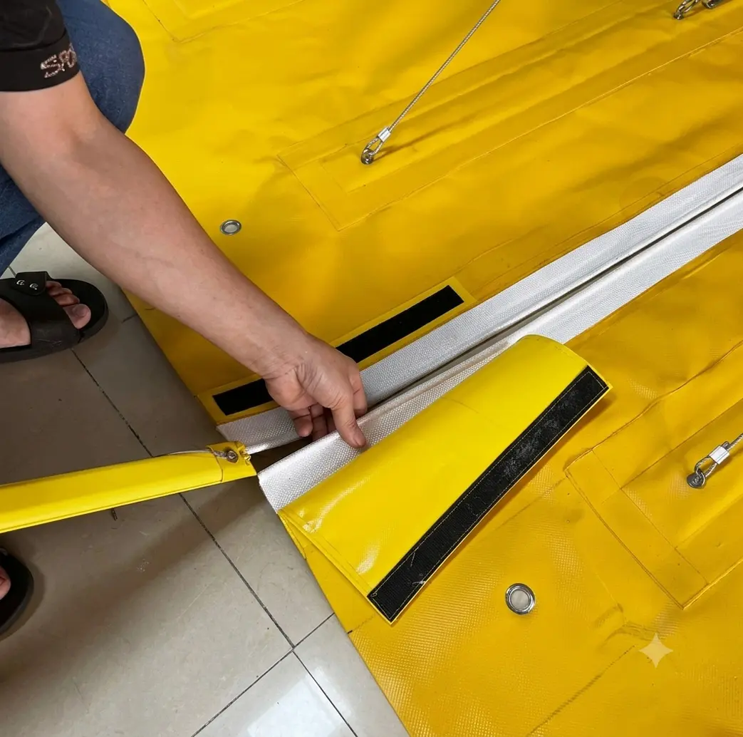 Modular flood barrier, link units for corners & long‑distance use